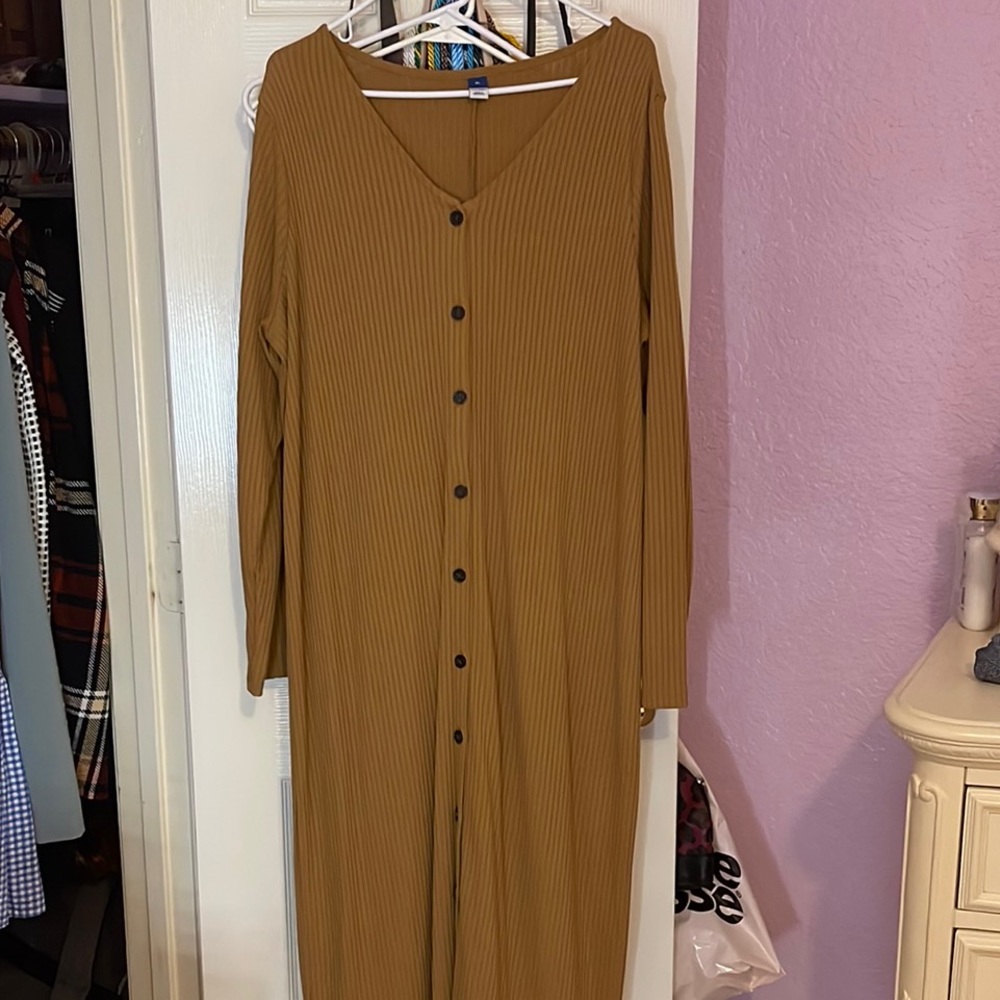 Old navy long sleeved ribbed knit dress